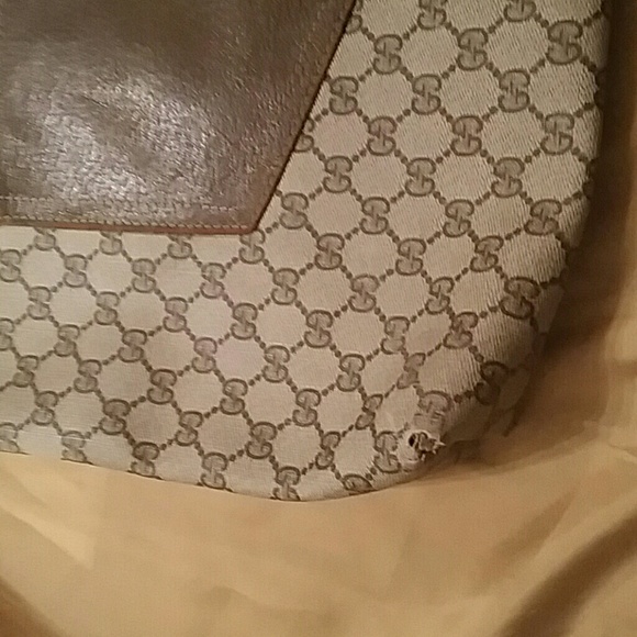 Authentic GUCCI TOTE - Picture 4 of 7